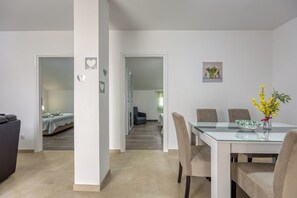 Family Apartment, Multiple Bedrooms, Mountainside (Island Top Sea View Estate 3) | Dining room - Island Top Sea View Estate (Mali Losinj)