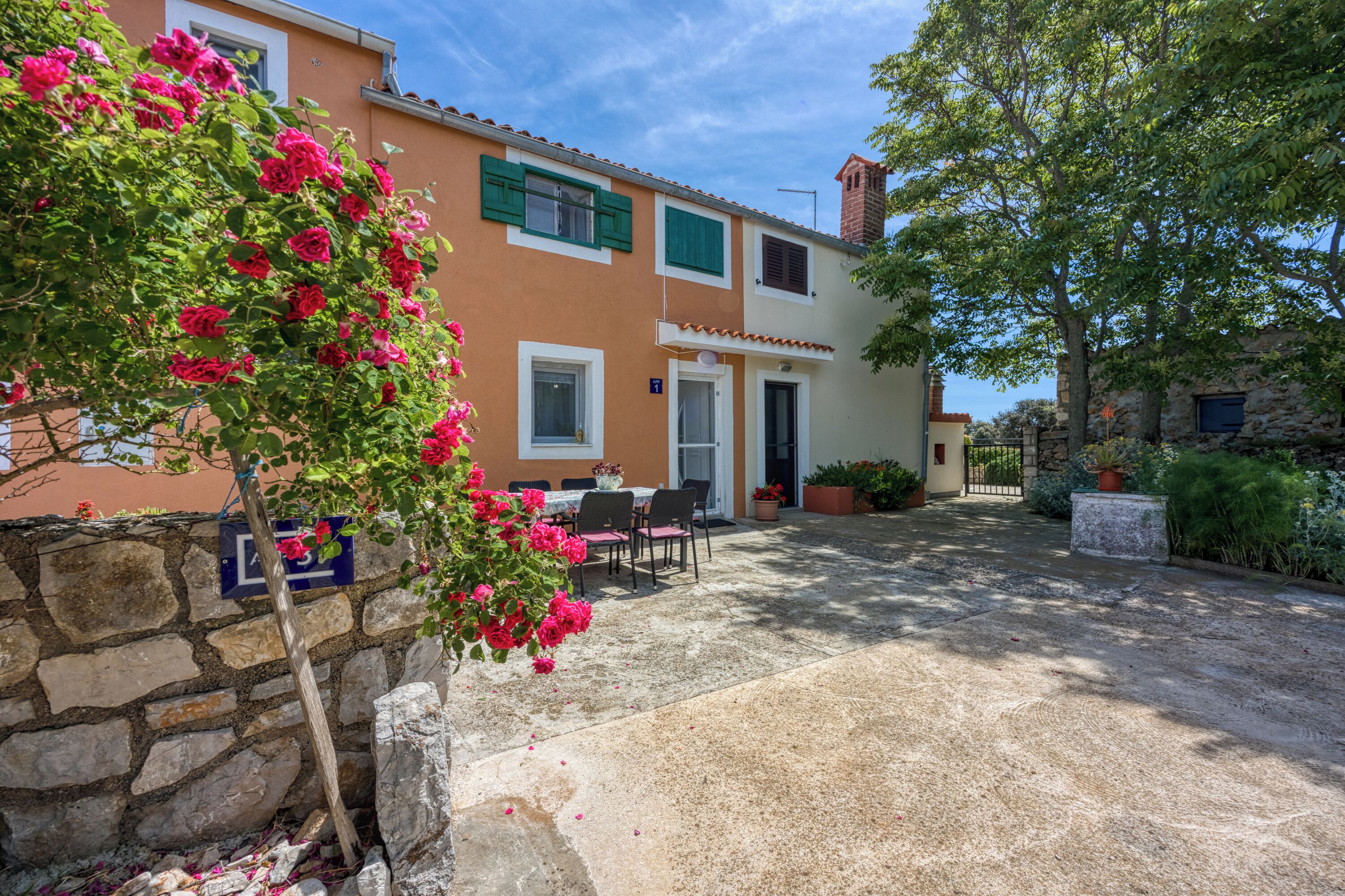 Family Apartment, Multiple Bedrooms, 2 Bathrooms, Mountainside (Island Top Sea View Estate 1) | Outdoor dining
