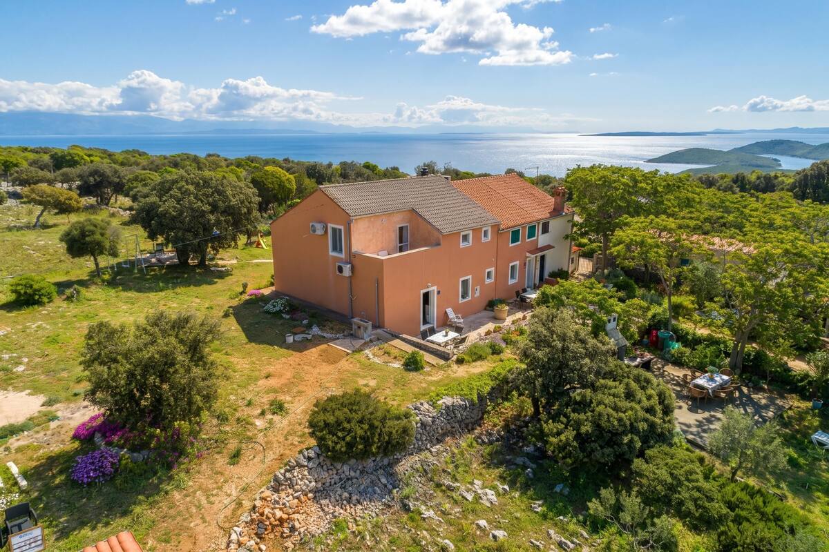 Familieleilighet, 2 soverom, 2 bad, ved fjell (Island Top Sea View 2BR Apartment I) | Eksteriør