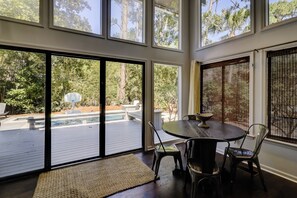 Huis, meerdere bedden, patio, uitzicht op tuin (1 Laughing Gull) | Kameruitzicht