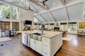 Huis, meerdere bedden, patio, uitzicht op tuin (1 Laughing Gull) | 4 slaapkamers, individueel gedecoreerd, individueel gemeubileerd