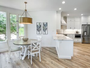 House, Multiple Beds, Kitchen, Garden View (9 Loblolly) | 4 bedrooms, individually decorated, individually furnished, bed sheets