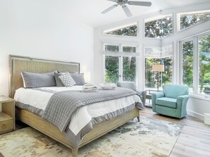 House, Multiple Beds, Kitchen, Garden View (9 Loblolly) | 4 bedrooms, individually decorated, individually furnished, bed sheets - 9 Loblolly at The Sea Pines Resort (Hilton Head Island)