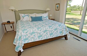 Hus - flere senge - udsigt til pool (2 Gull Point Road) | Udsigt fra værelset