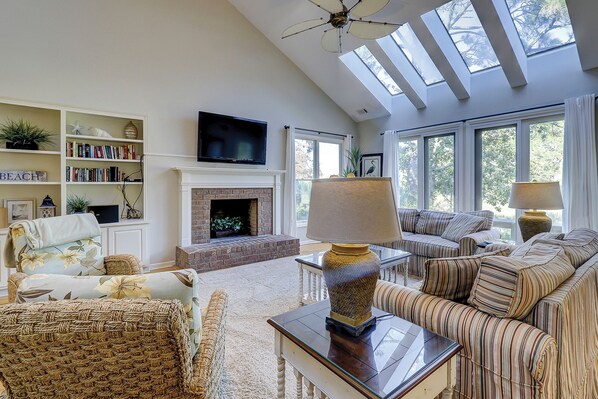 House, Multiple Beds, Kitchen, Pool View (12 Black Tern) | Living area | 42-inch flat-screen TV with digital channels