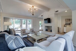 House, Multiple Beds, Kitchen, Pool View (9 Baynard Cove) | Living area | 42-inch flat-screen TV with digital channels