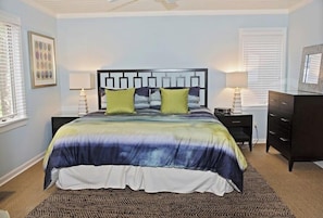 House, Multiple Beds, Kitchen, Pool View (2 Grey Widgeon) | 5 bedrooms, individually decorated, individually furnished, bed sheets - 2 Grey Widgeon at The Sea Pines Resort (Hilton Head Island)
