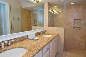 Villa, Multiple Beds, Kitchen, Garden View (11 Turtle Lane) | Bathroom | Towels - 11 Turtle Lane at The Sea Pines Resort (Hilton Head Island)