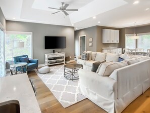 House, Multiple Beds, Kitchen, Garden View (6 Painted Bunting) | Living area | 42-inch flat-screen TV with digital channels - 6 Painted Bunting at The Sea Pines Resort (Hilton Head Island)