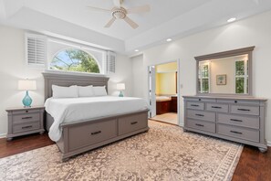 5 bedrooms, iron/ironing board, free WiFi, bed sheets