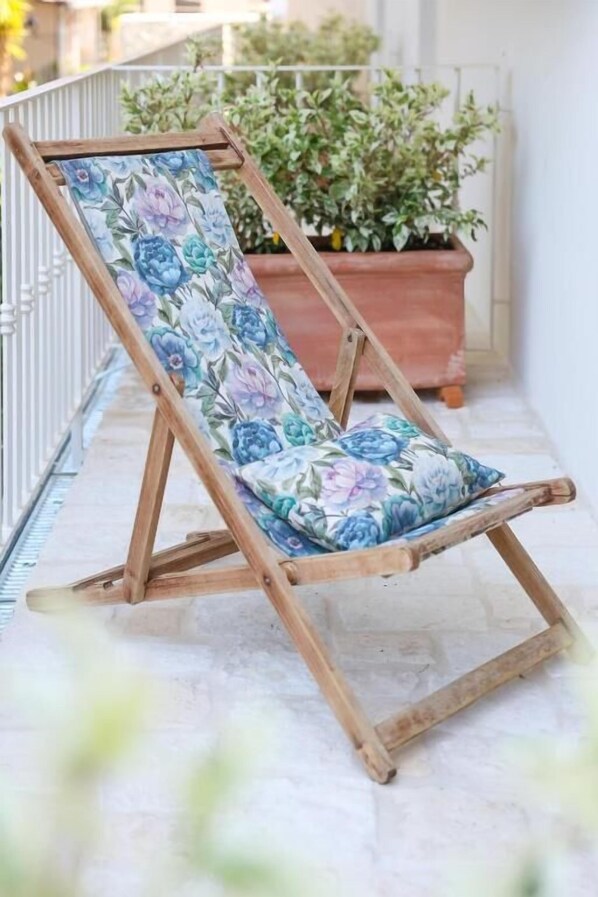 Luxe suite | Een minibar, een kluis op de kamer, een bureau, een laptopwerkplek