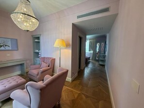 Luxury-Suite