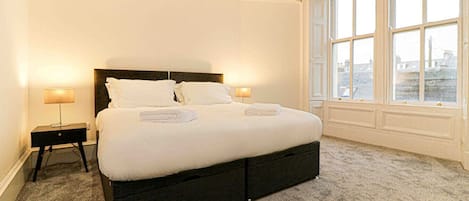 1 bedroom, iron/ironing board, travel cot, WiFi