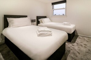 2 chambres, fer et planche à repasser, lit parapluie, Wi-Fi