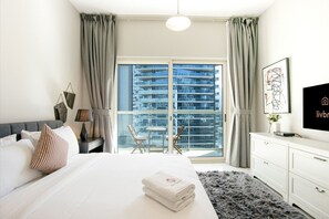 Iron/ironing board, free WiFi, bed sheets