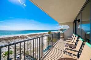 Condo, 3 Bedrooms | Property grounds