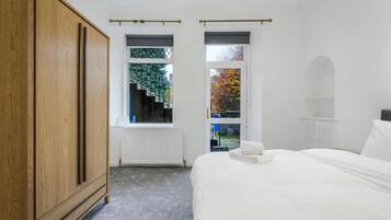 1 Schlafzimmer, Schreibtisch, Bügeleisen/Bügelbrett, WLAN