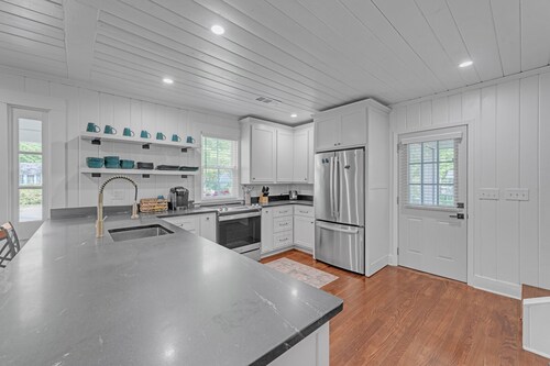 Bungalow Off Floyd St In The Heart Of Covington 3 Bedroom Bungalow