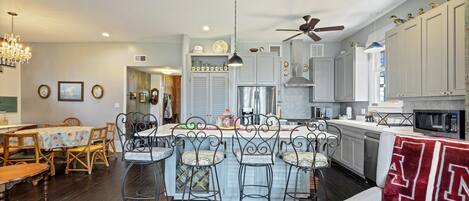 House, 3 Bedrooms | Interior