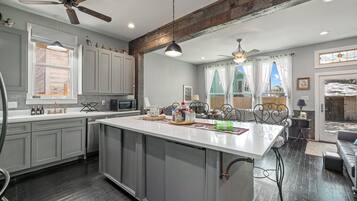 House, 3 Bedrooms | Interior