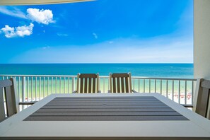 Condo, 3 phòng ngủ | Khu ẩm thực ngoài trời