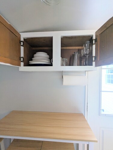 Cozy 1BD pet friendly, FREE parking and Wifi