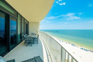 Condo, 3 Bedrooms | Outdoor dining