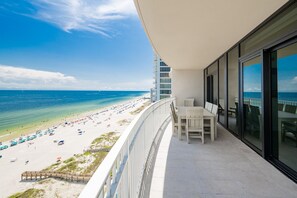 Condo, 4 quartos | Opções para refeição ao ar livre
