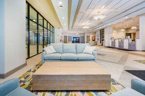 Condo, 4 quartos | Saguão