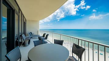 Condo, 3 habitaciones | Áreas de la propiedad