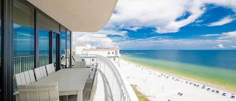 Condo, 4 Bedrooms | Property grounds