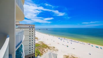 Apartamento, 3 habitaciones | Playa | Ubicación cercana a la playa