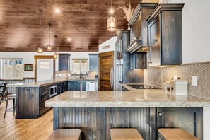 Fridge, microwave, oven, stovetop - Blackberry Lodge at Bear Lake Sleeps 24 (Garden City)