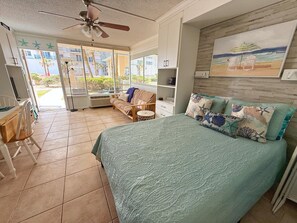 Fer et planche à repasser, accès au Wi-Fi (inclus), literie fournie