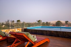 Suite | Pool