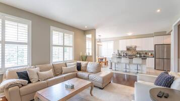 House | 4 bilik tidur