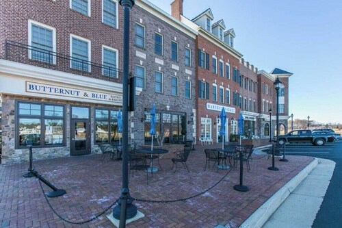 Private Retreat Near Lake Anna & Local Wineries!