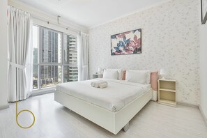 1 dormitori, planxa i posts de planxar, wifi i roba de llit 