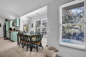 House, Multiple Beds, Kitchen, Pool View (19 Bald Eagle West) | Dining