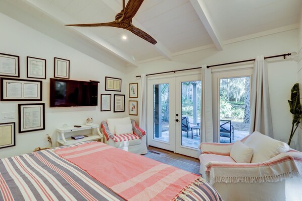 House, Multiple Beds, Kitchen, Garden View (33 S. Sea Pines Drive)