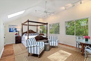 House, Multiple Beds, Kitchen, Pool View (24 Audubon Pond)