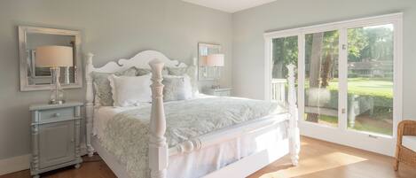 Maison, Plusieurs lits, cuisine, vue sur la piscine (33 St. Andrews Place) | 3 chambres, décor unique, ameublement unique, literie fournie