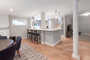 Huis, Meerdere bedden, toegang tot zwembad, uitzicht op tuin (15 Audubon Pond) | 3 slaapkamers, individueel gedecoreerd, individueel gemeubileerd