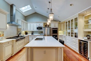 House, Multiple Beds, Kitchen, Golf View (28 Marsh Drive) | Private kitchen | Coffee/tea maker - 28 Marsh Drive at The Sea Pines Resort (Hilton Head Island)