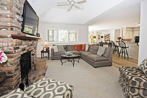 House, Multiple Beds, Kitchen, Golf View (23 St. Andrews Place) | Living area | 42-inch flat-screen TV with digital channels