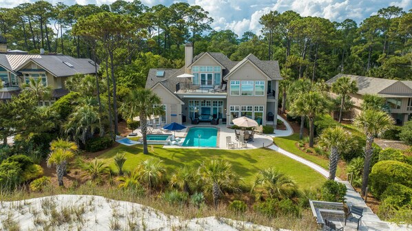 Exterior - Luxury, Stunning 6 Bedroom Home with Saltwater Pool on the Beach (Hilton Head Island)
