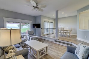 Villa, Multiple Beds, Kitchen, Garden View (37 Lighthouse Lane) | Living area | 42-inch flat-screen TV with digital channels - 37 Lighthouse Lane at The Sea Pines Resort (Hilton Head Island)