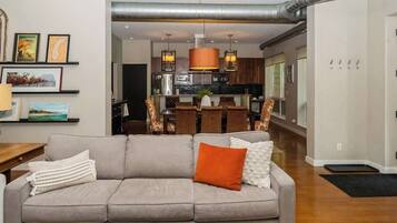 Smart TV, fireplace, offices