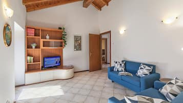 21-inch flat-screen TV with digital channels