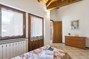 Standard Apartment, Multiple Bedrooms, Beachside (Nel Cuore Di Baveno 50m from Lake) | Interior - Nel Cuore Di Baveno 50m from Lake (Baveno)